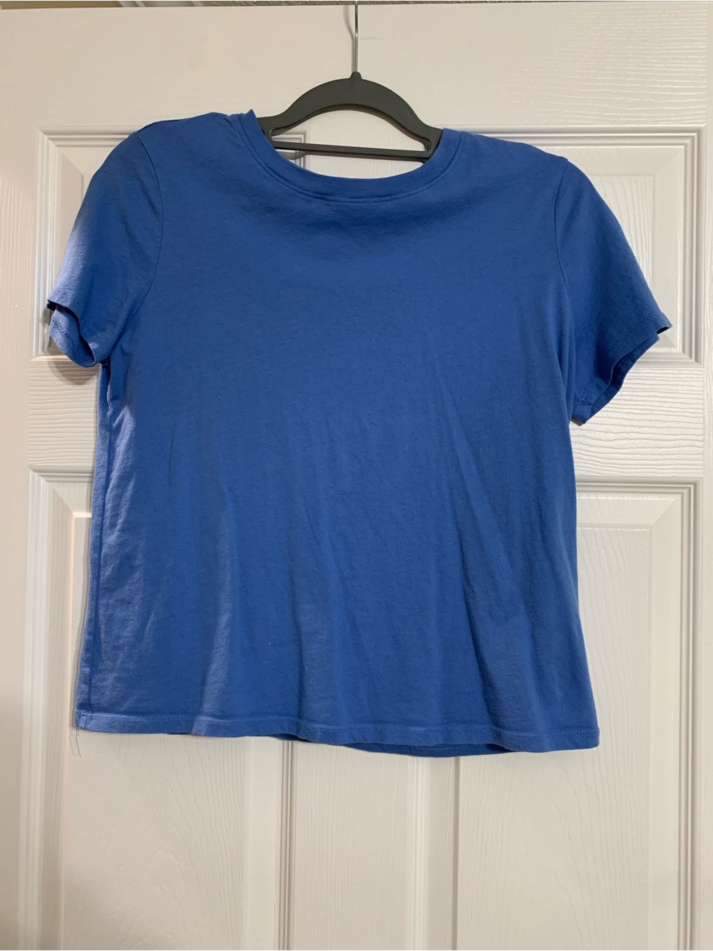 Forever 21 Short Sleeve Crewneck Tee in Bright Blue